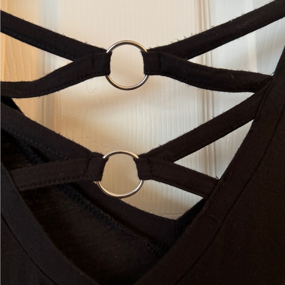 Black top with open criss cross back - Picture 4 of 4